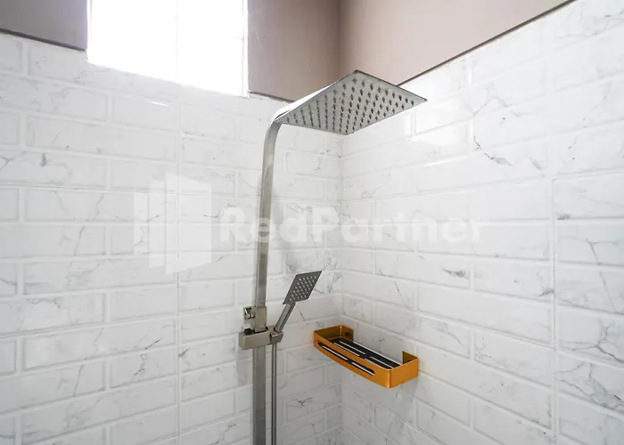 Sagara Mitra Reddoorz Hotel 2*
